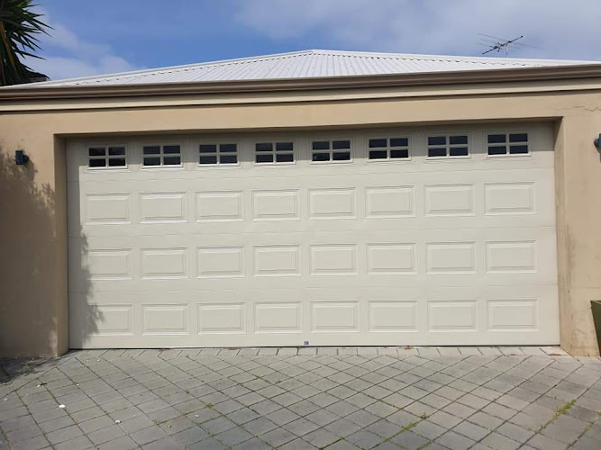 D&R Garage Doors in Kinross