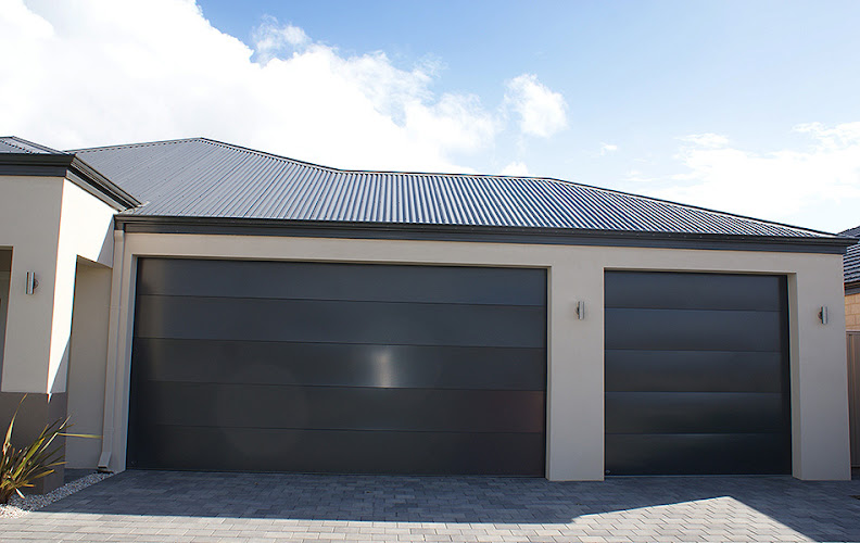 Mandurah Roller Door Centre in Greenfields