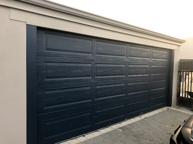 Peel Garage Doors in Wannanup